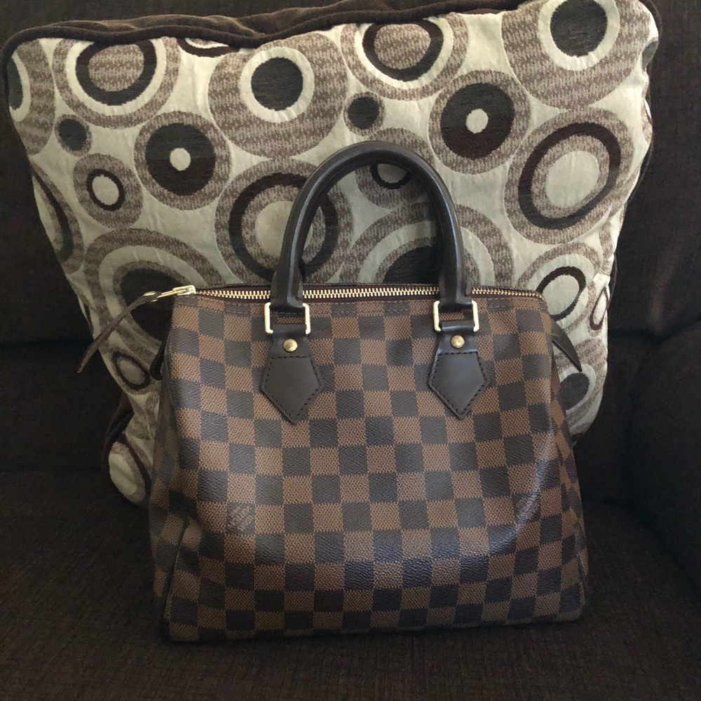 Authentic Louis Vuitton Speedy 25
